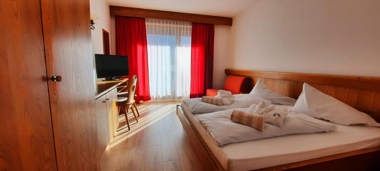 Smart Hotel Firn Madonna  ภายนอก รูปภาพ