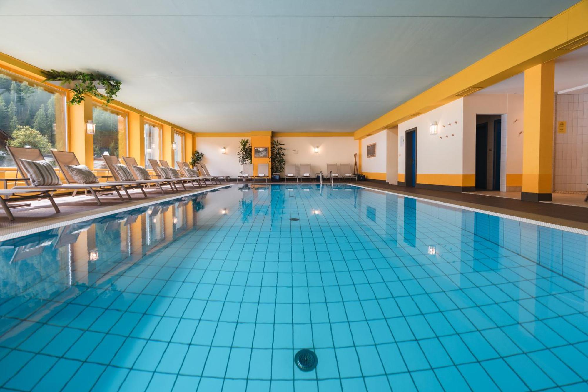 Smart Hotel Firn Madonna  ภายนอก รูปภาพ